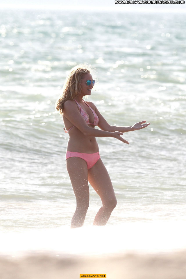 Stephanie Mcintosh Celebrity Candid Beautiful Babe Posing Hot Bikini