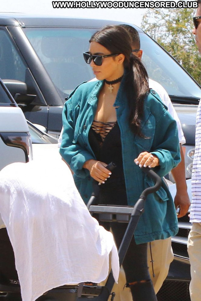 Kim Kardashian Celebrity Mali Posing Hot Beautiful Babe Malibu