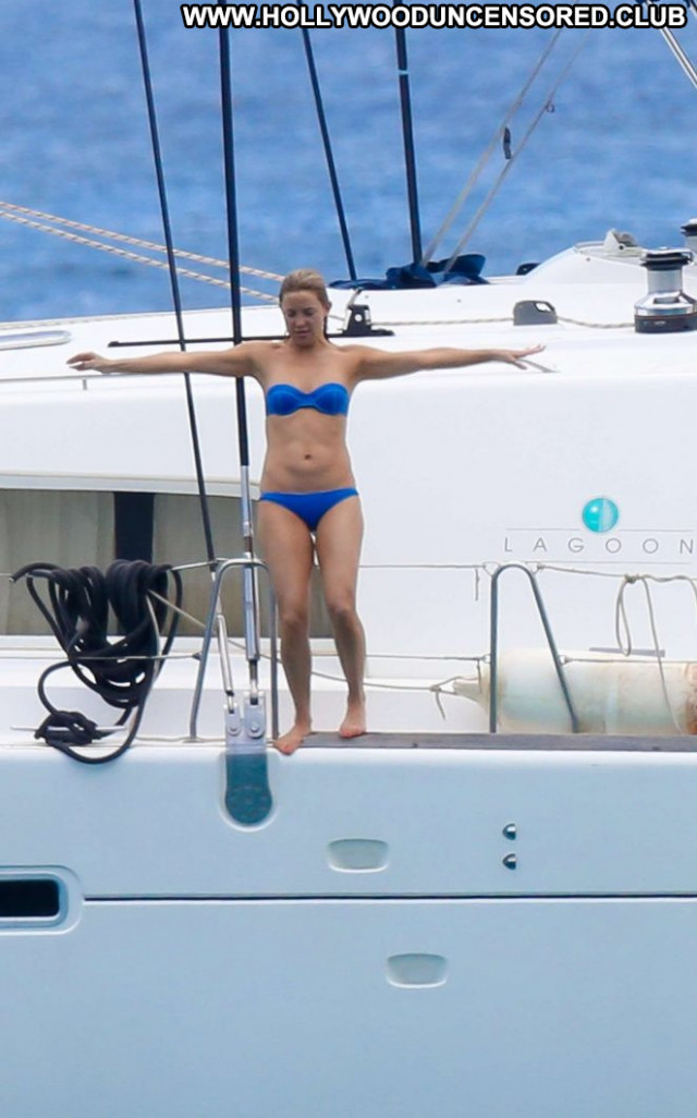 Kate Hudson Hawaii Paparazzi Yacht Posing Hot Babe Bikini Celebrity