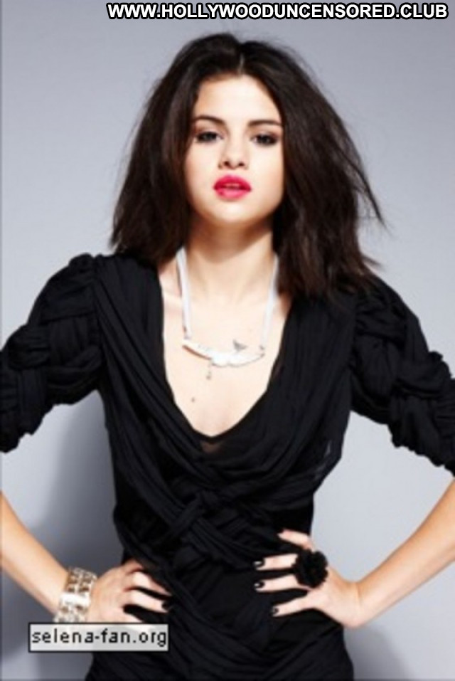 Selena Gomez Magazine Babe Beautiful Paparazzi Photoshoot Posing Hot