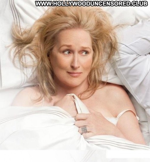 Meryl Streep Sensual Brunette Medium Tits Nice Gorgeous Sultry Straight Celebrity