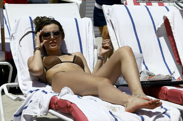 Bella Thorne No Source Babe Bikini Candids Celebrity Beautiful Posing