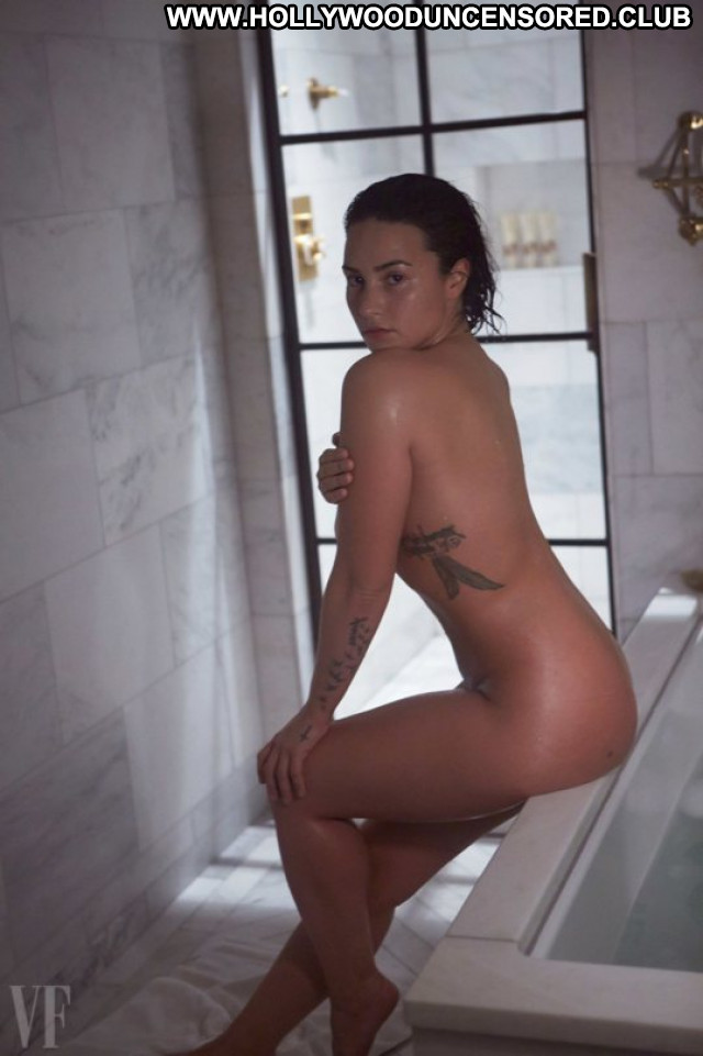Demi Lovato Vanity Fair Photoshoot Beautiful Celebrity Nude Babe