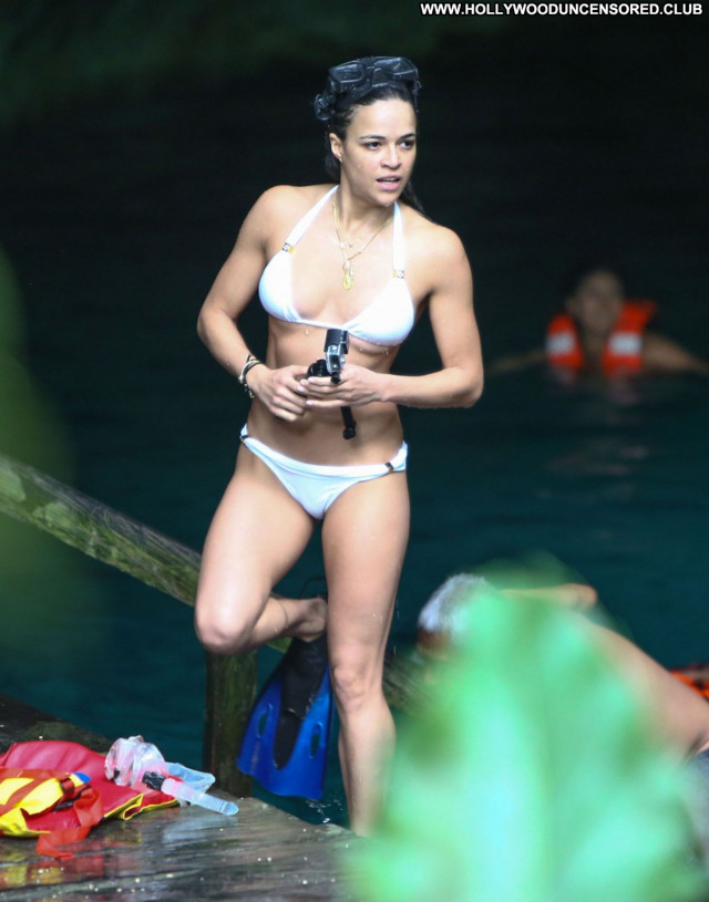 Michelle Rodriguez No Source Bikini Posing Hot Babe Sexy Celebrity