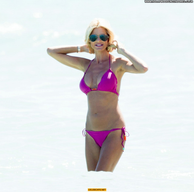 Victoria Silvstedt Miami Beach Bikini Posing Hot Babe Celebrity