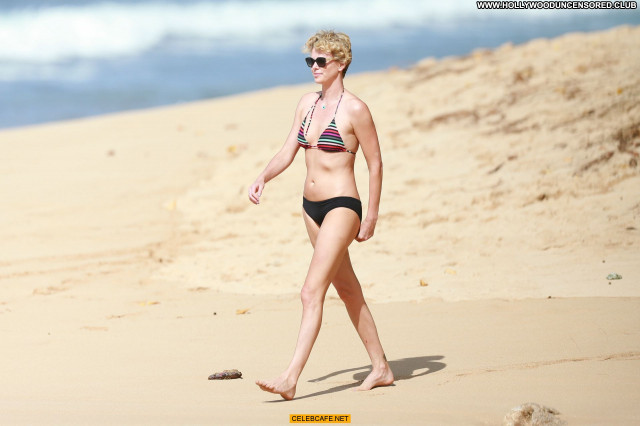 Charlize Theron No Source Babe Beautiful Celebrity Beach Sex Posing