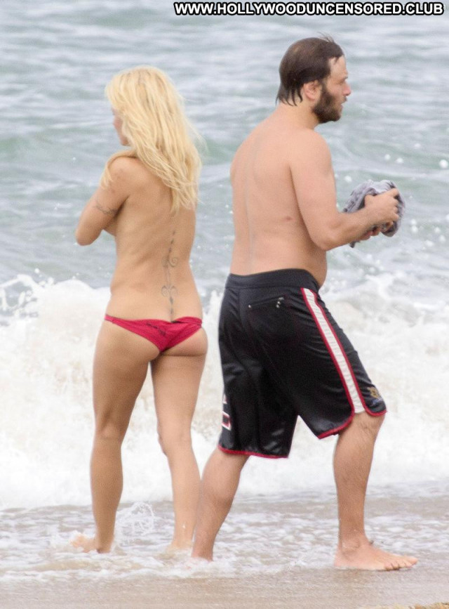 Pamela Anderson No Source  Topless Toples Beautiful Breasts Bikini