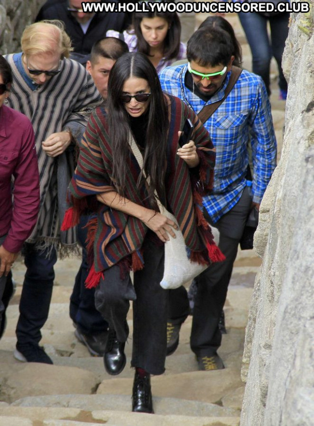 Demi Moore No Source Peruvian Beautiful Paparazzi Posing Hot Peru