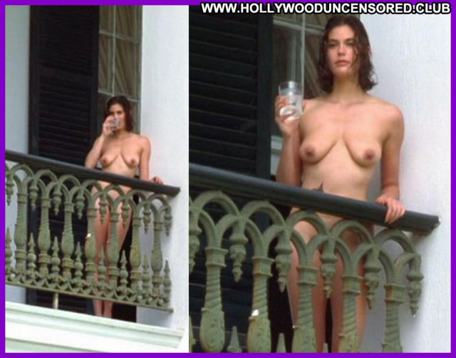 Teri Hatcher Natural Posing Hot Nude Beautiful Balcony Babe Hat