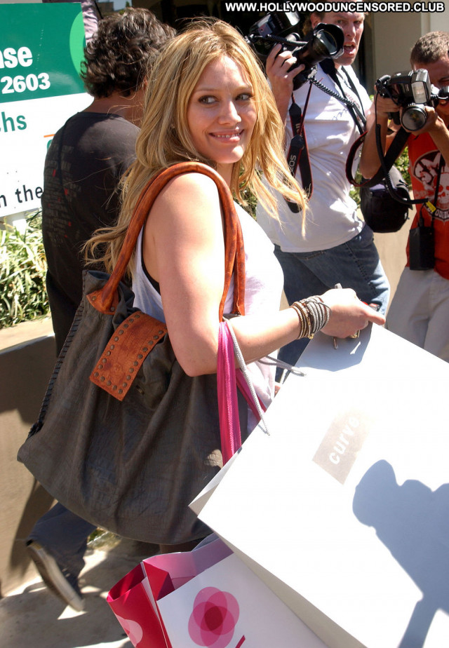 Hilary Duff Los Angeles Shopping Paparazzi Posing Hot Babe Beautiful