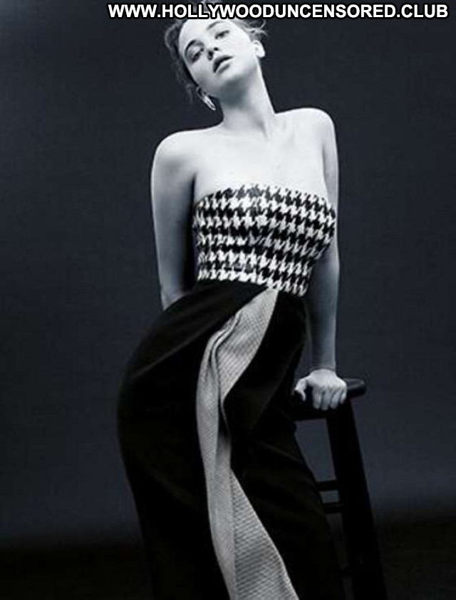 Jennifer Lawrence Madame Figaro Celebrity Paparazzi Beautiful Posing