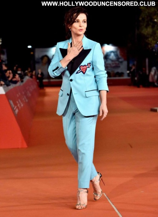 Juliette Binoche Babe Paparazzi Celebrity Straight Beautiful Posing Hot