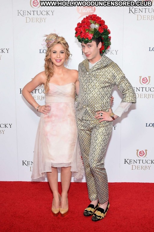 Tara Lipinski Beautiful Posing Hot Straight Celebrity Paparazzi Babe