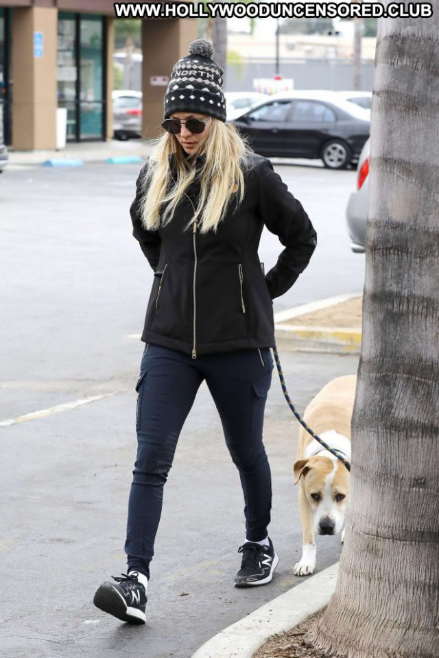 Kaley Cuoco No Source Babe Celebrity Hospital Beautiful Paparazzi