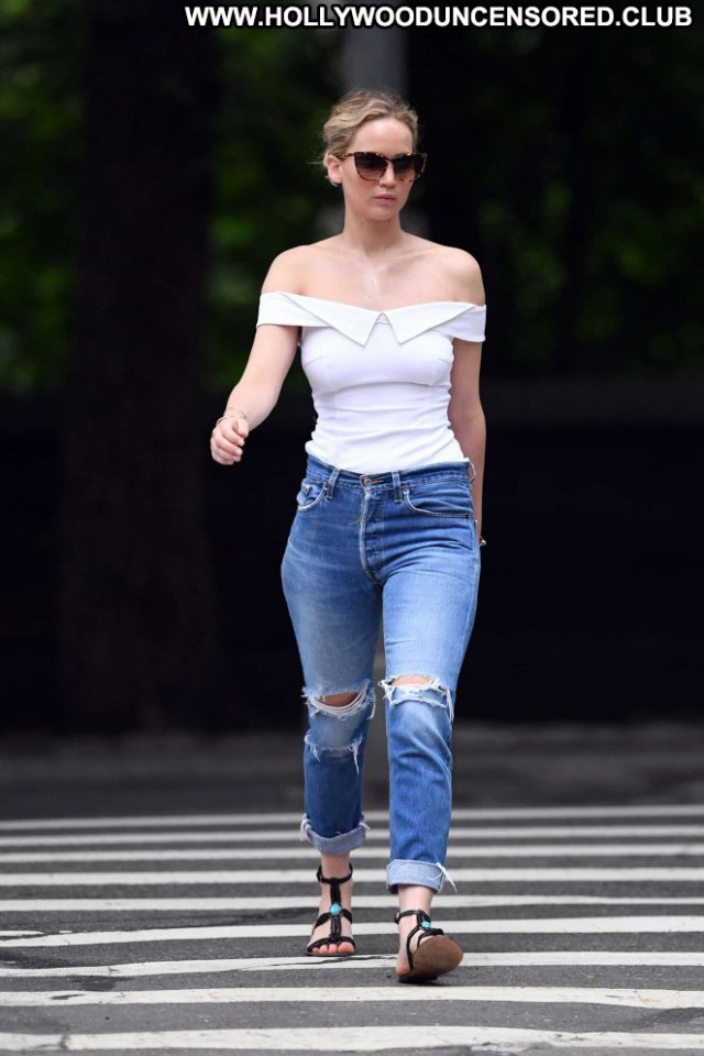 Jennifer Lawrence New York Paparazzi Park Posing Hot Beautiful Babe