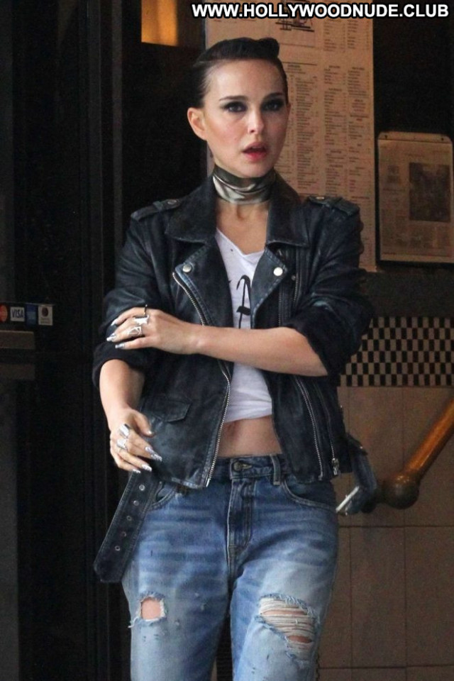 Natalie Portman New York New York Movie Posing Hot Babe Paparazzi