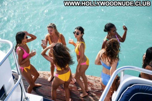 Victoria Justice Babe Straight Paparazzi Posing Hot Beautiful Celebrity Summer Bikini