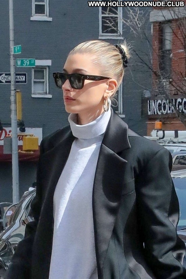 Hailey Baldwin No Source Nyc Paparazzi Babe Celebrity Posing Hot