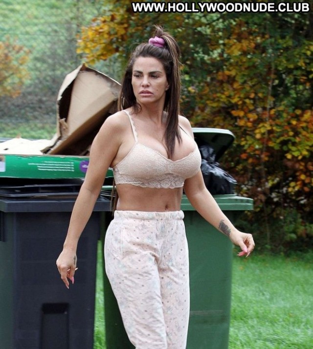 Katie Price No Source  Beautiful Celebrity London Babe Paparazzi