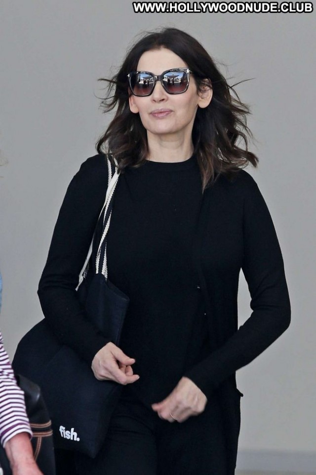 Nigella Lawson La Law Babe Paparazzi Beautiful Posing Hot Celebrity