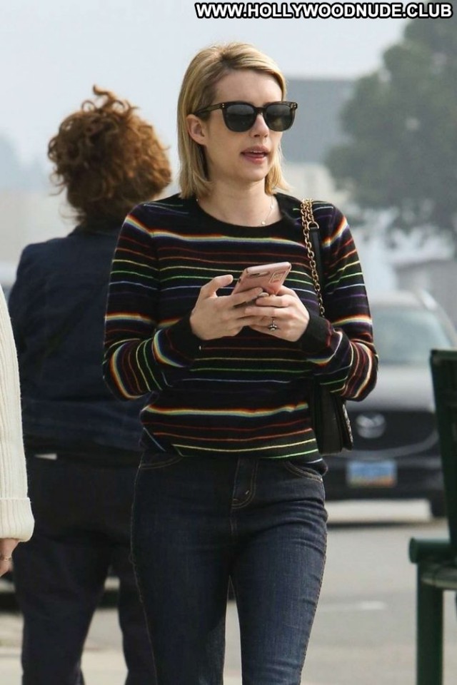 Emma Roberts Los Angeles Beautiful Posing Hot Babe Paparazzi Los