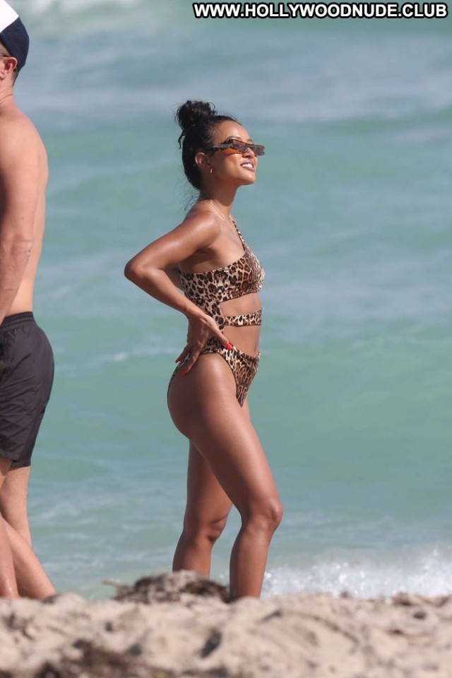 Karrueche Tran Miami Beach Babe Beach Beautiful Posing Hot Celebrity