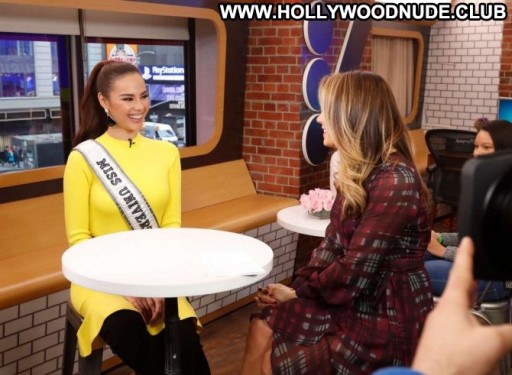 Catriona Gray Straight Posing Hot Beautiful New York Paparazzi Celebrity Babe