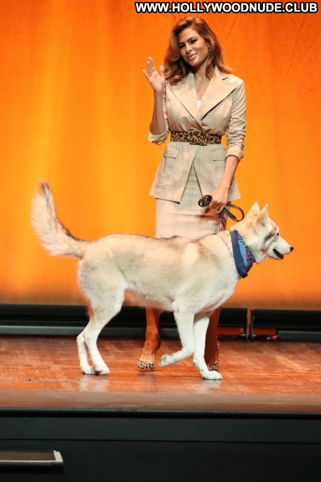 Eva Mendes New York Celebrity Babe Beautiful New York Posing Hot