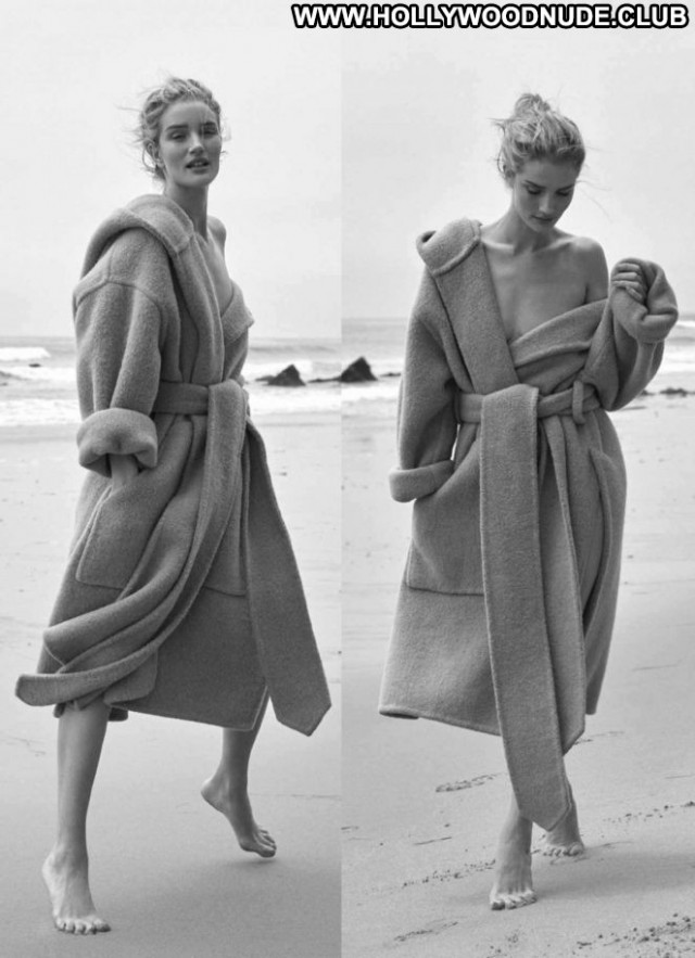 Rosie Huntington Whiteley No Source Beautiful Paparazzi Magazine