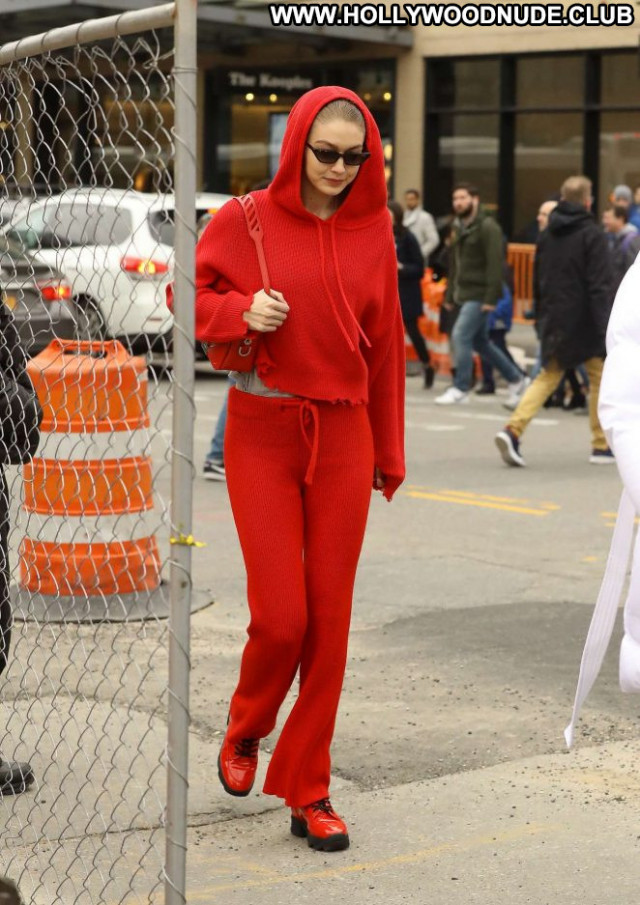 Gigi Hadid New York Paparazzi New York Posing Hot Babe Celebrity