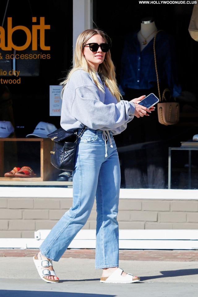 Hilary Duff No Source  Sexy Posing Hot Babe Beautiful Celebrity