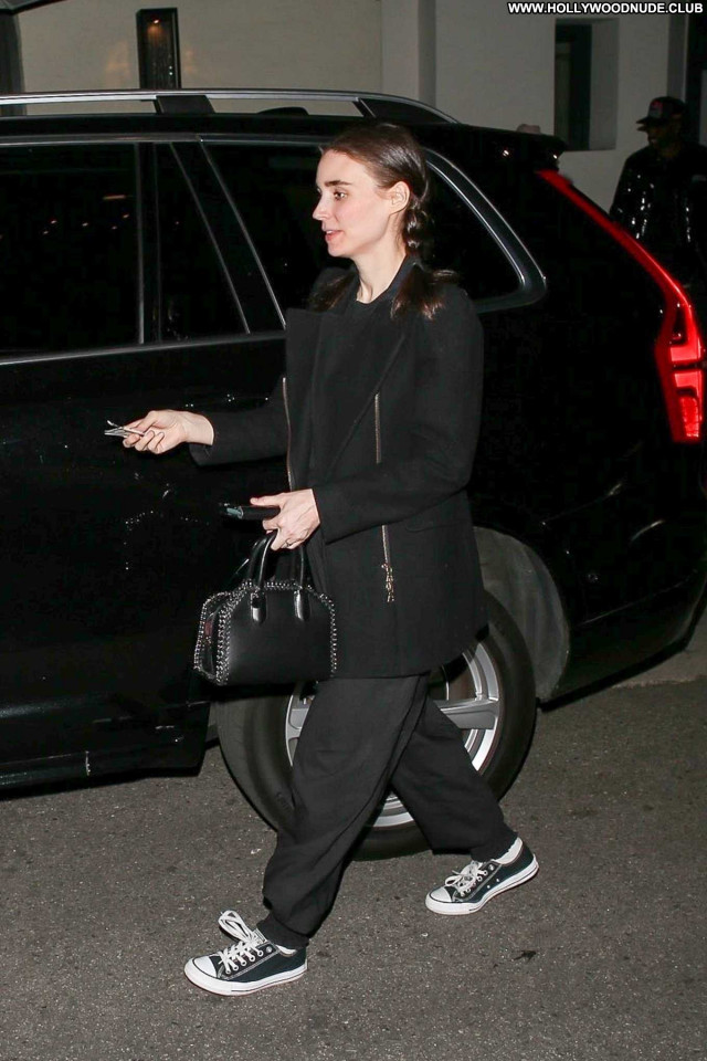 Rooney Mara Beverly Hills Paparazzi Celebrity Posing Hot Beautiful