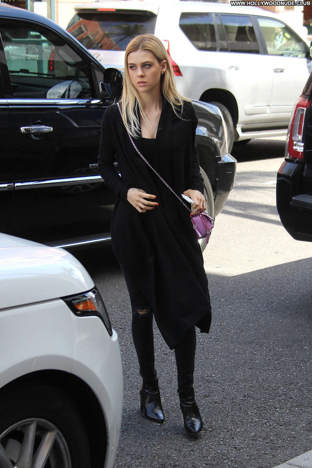 Nicola Peltz Beverly Hills Paparazzi Babe Celebrity Beautiful Jeans