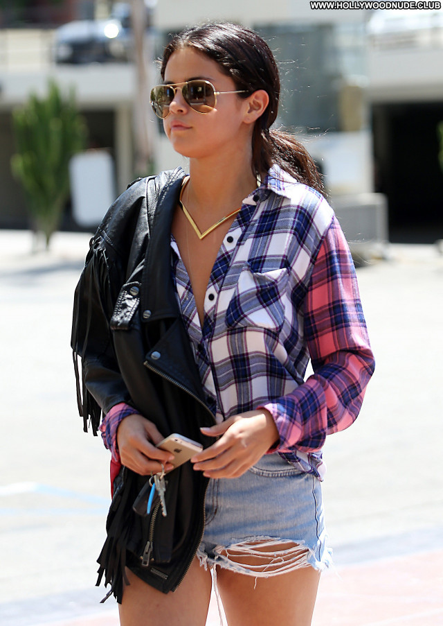 Selena Gomez No Source Babe Shorts Paparazzi Beautiful Celebrity