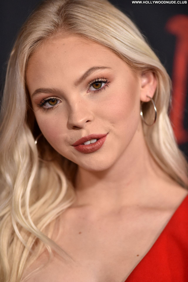 Jordyn Jones No Source Beautiful Posing Hot Sexy Celebrity Babe