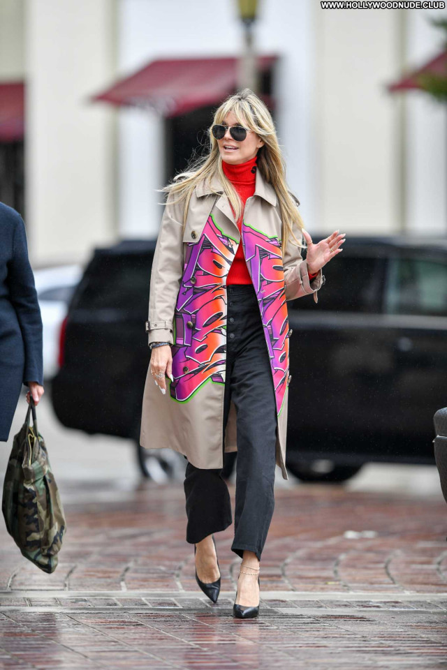 Heidi Klum No Source Posing Hot Babe Paparazzi Beautiful Celebrity
