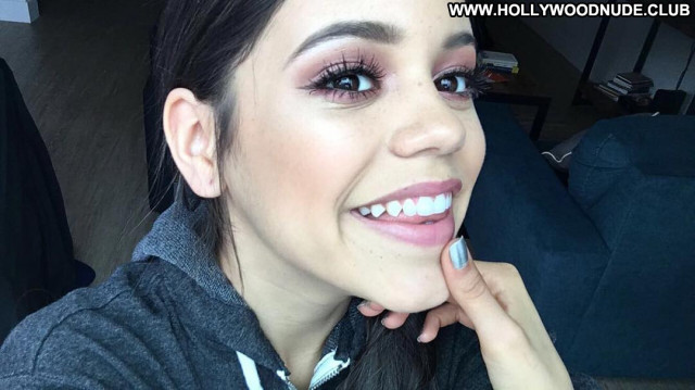 Jenna Ortega No Source Posing Hot Celebrity Beautiful Babe Paparazzi