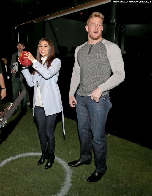 Victoria Justice Paparazzi Straight Beautiful Posing Hot Babe Celebrity