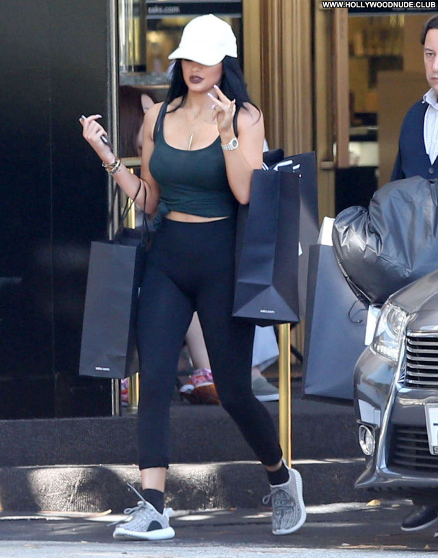 Kylie Jenner Beverly Hills Celebrity Posing Hot Babe Beautiful