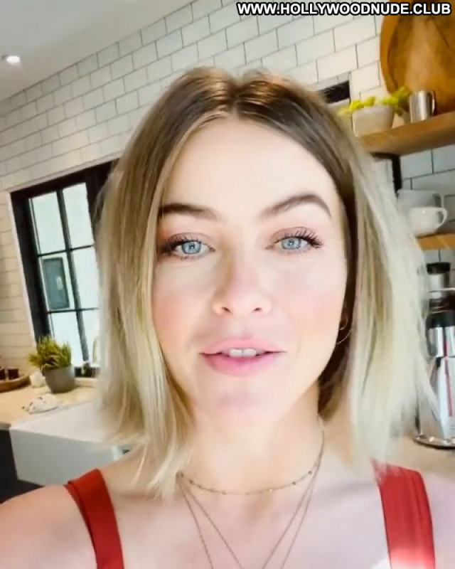 Julianne Hough No Source Sexy Beautiful Babe Celebrity Posing Hot