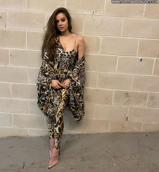 Hailee Steinfeld No Source Celebrity Babe Sexy Beautiful Posing Hot