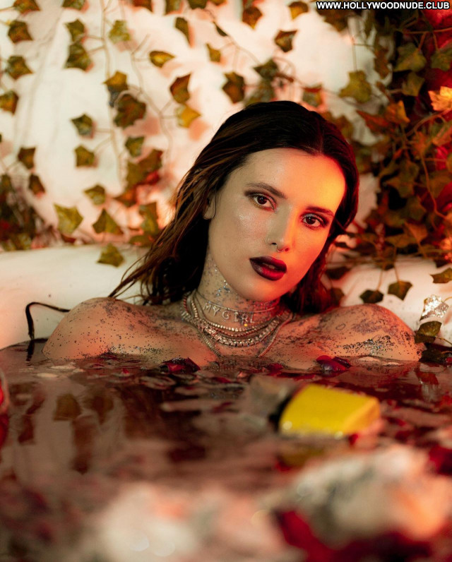 Bella Thorne No Source Sexy Posing Hot Babe Celebrity Beautiful