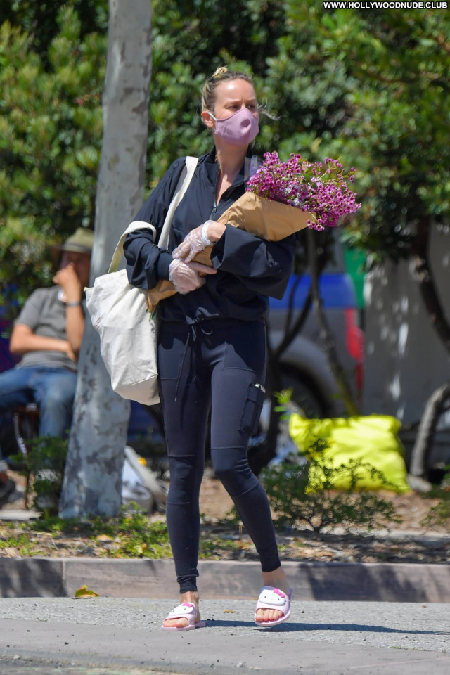 Brie Larson No Source Beautiful Paparazzi Babe Posing Hot Celebrity