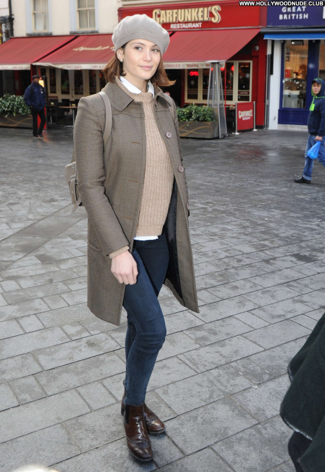 Gemma Arterton No Source Celebrity Beautiful Paparazzi Posing Hot