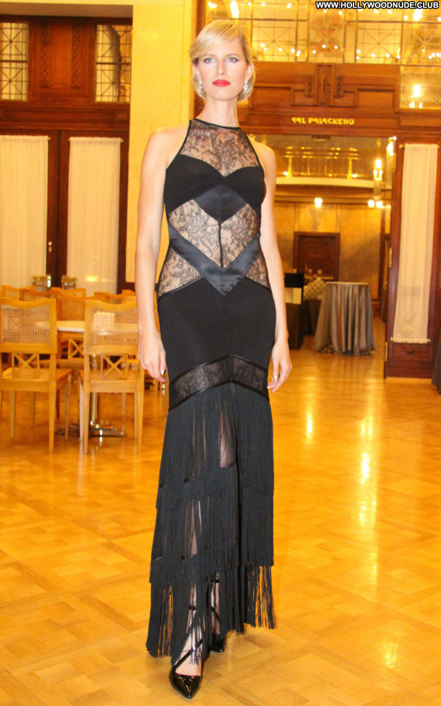 Karolina Kurkova Paparazzi Celebrity Beautiful Fashion