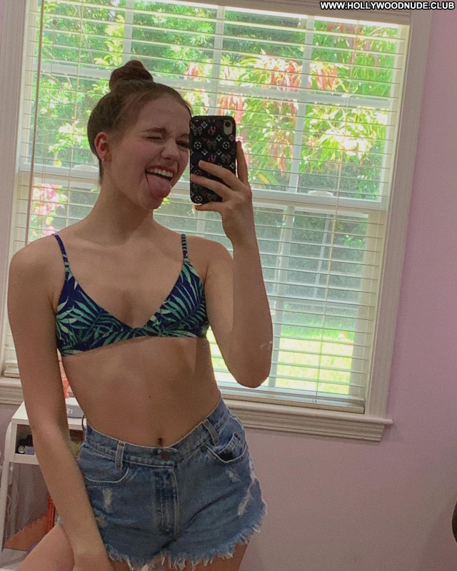 Jayden Bartels No Source Posing Hot Babe Beautiful Celebrity Sexy