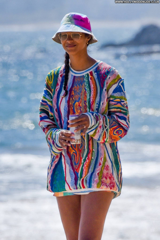 Lais Ribeiro On The Beach The Beach In Malibu Paparazzi Babe