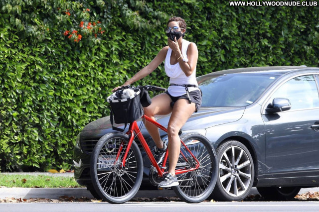 Nicole Murphy No Source Beautiful Posing Hot Celebrity Babe Paparazzi