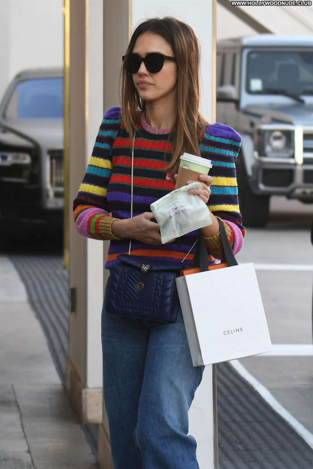 Jessica Alba Beverly Hills Babe Paparazzi Shopping Posing Hot