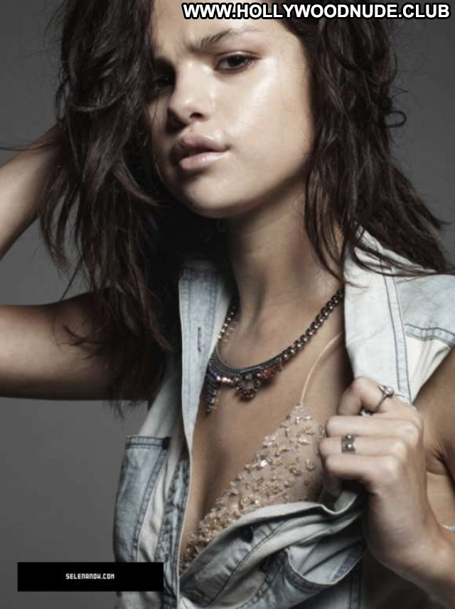 Selena Gomez W Magazine Paparazzi Babe Magazine Posing Hot Beautiful